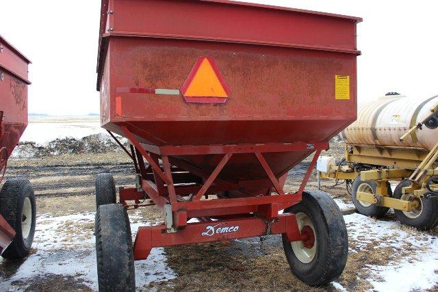 MINNESOTA 260 GRAVITY BOX ON DEMCO GEAR,