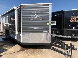 ***2017  AMERICAN SURPLUS 8 ' X 22'V HYBRID RV WITH