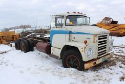 DODGE 500 TANDEM TAG TRUCK, V8- GAS,