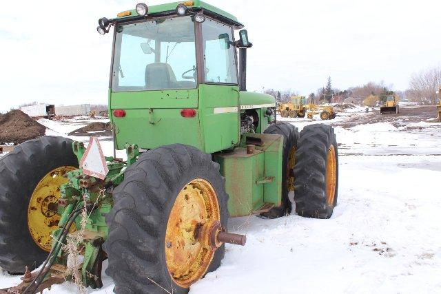 JOHN DEERE 8630, 4 WD, QUAD, TRIPLE HYD, PTO,