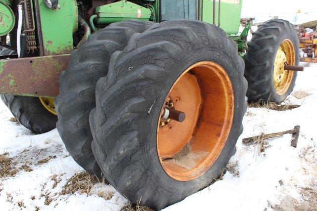 JOHN DEERE 8630, 4 WD, QUAD, TRIPLE HYD, PTO,