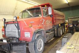 *** 1993 FORD L9000 TANDEM GRAVEL TRUCK,