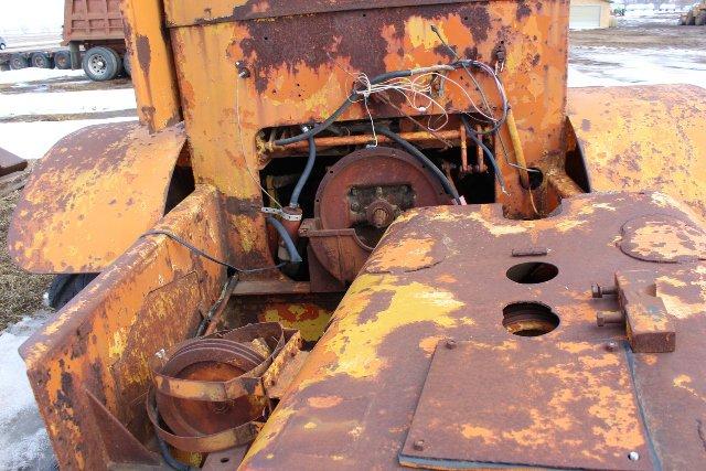 OLD PAYLOADER FOR PARTS