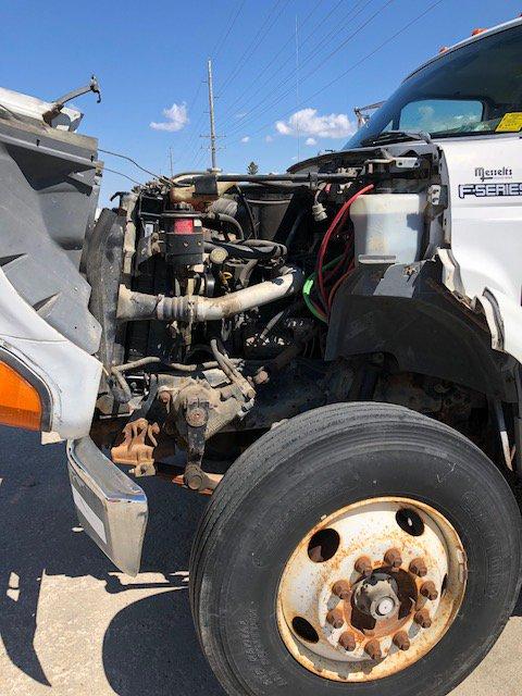 *** 1999 Ford F800 truck, flatbed, diesel, single axle, 06619 miles showing, PTO, wo