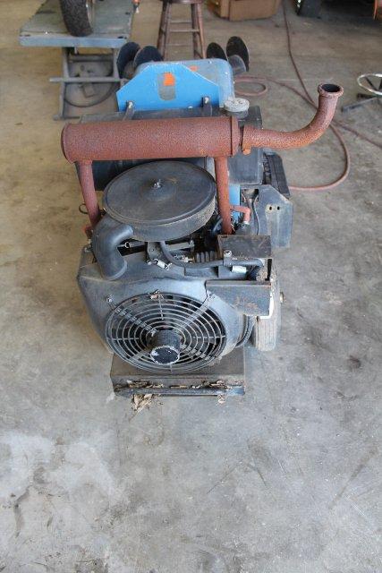 MILLER AEAD 200LE PORTABLE GAS WELDER,