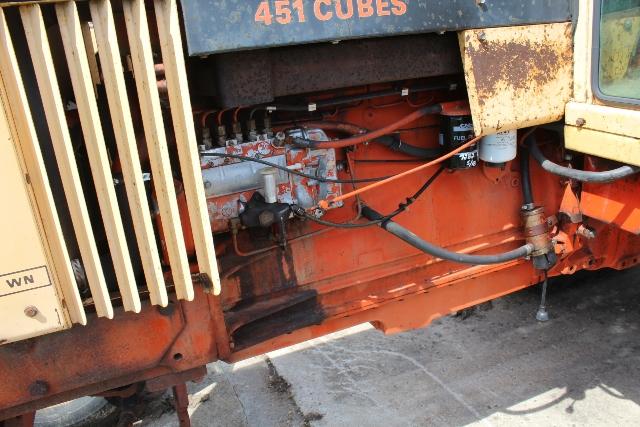 CASE 1070 TRACTOR, 4 / 3 POWERSHIFT, DUAL HYDS,