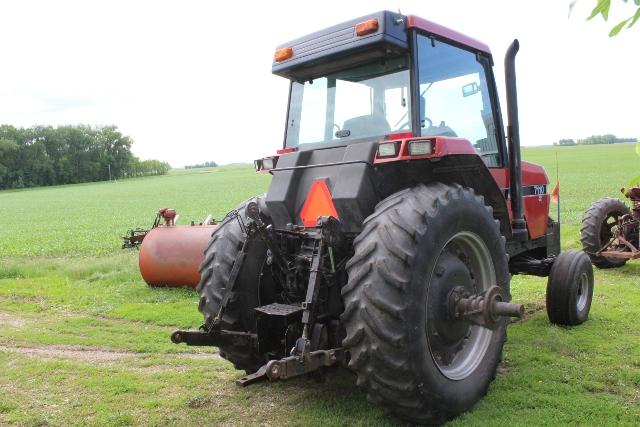 CASE IH 7110 2WD TRACTOR, POWER SHIFT, 2 REVERSE