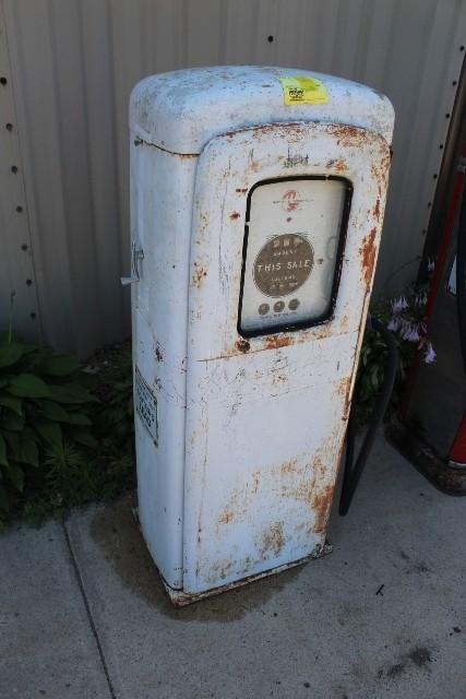 Martin & Schwartz  Inc. ,copyright 1950, gas pump