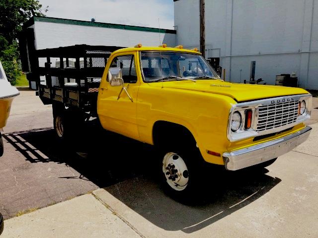 ****1977 DODGE REGULAR CAB WD300 4WD POWER WAGON