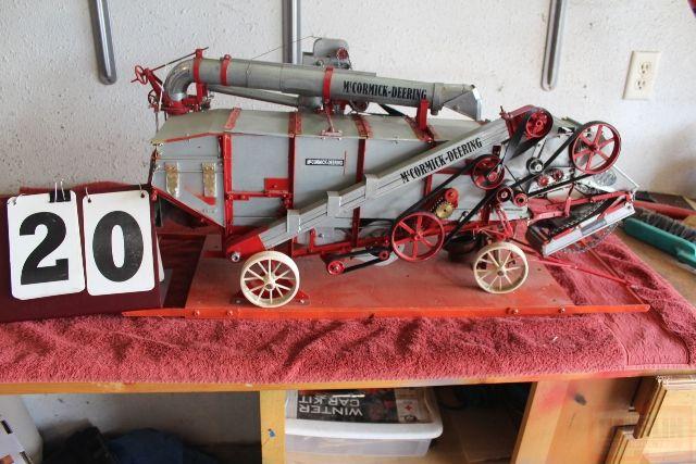 Customized 1/8 McCormick Deering thrashing machine