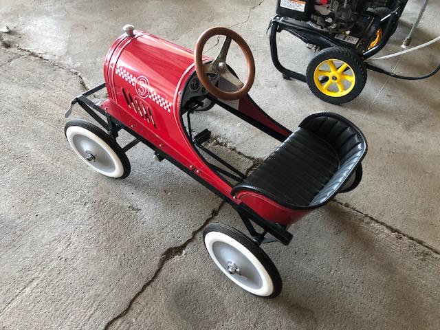 RED 4 WHEEL PEDAL CAR