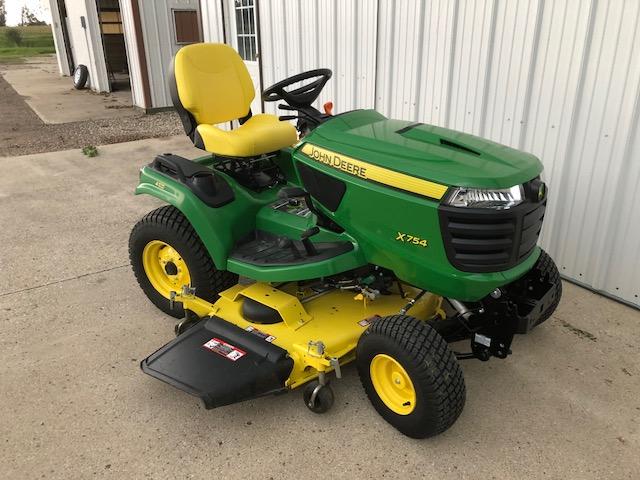 JOHN DEERE X754 4 WHEEL STEER, 60" DECK, DSL,