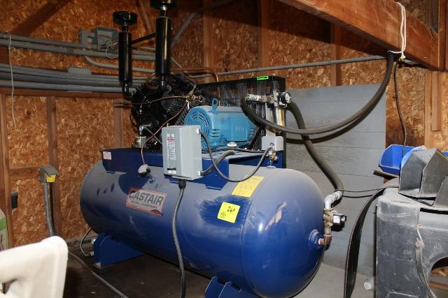 CASTAIR HORIZONTAL 120 GAL AIR COMPRESSOR,