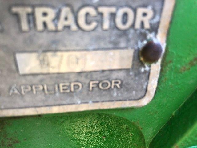 1938 JD A UNSTYLED, NF, CAST REAR HUBS,