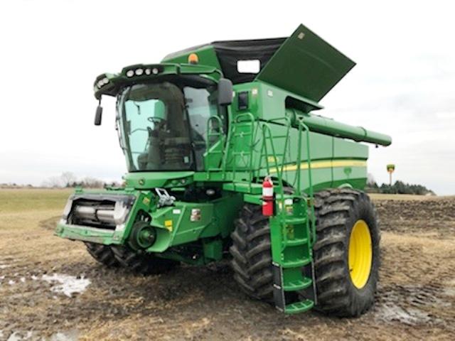 2012 JOHN DEERE S680 4WD COMBINE, PREMIUM CAB,