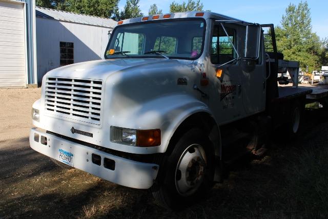 *** 1998 INTL, 4700 DT466E 4 DOOR TRUCK TRACTOR,