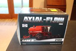 1/32 CASE IH 2188 AXIAL-FLOW TOY COMBINE,