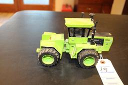 1/32 STEIGER COUGAR TOY TRACTOR, 4 WD, NO BOX