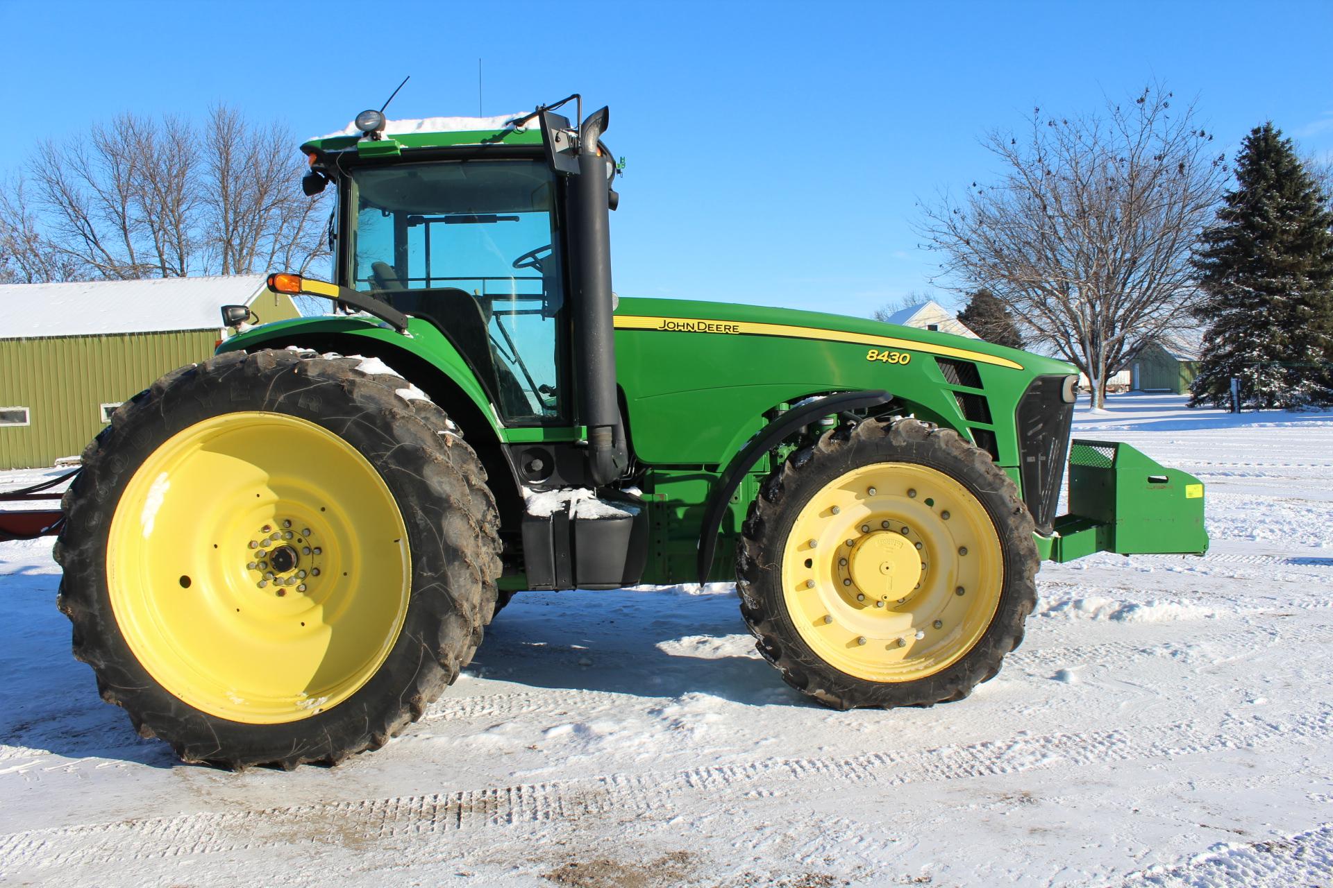 2007 JOHN DEERE 8430 MFWD TRACTOR, 16/4 PS,