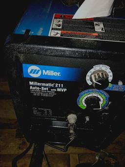 MILLER MILLERMATIC 221 110 VOLT WIRE WELDER, AUTO SET WITH MVP