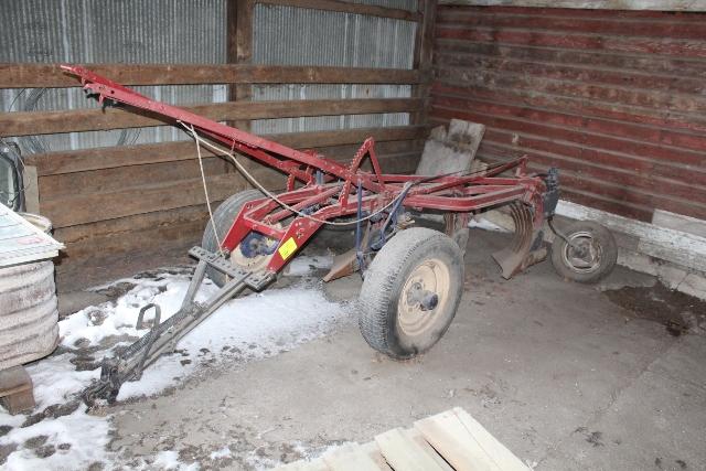 IH SLAT 3 BOTTOM TRAILING PLOW,  RESTORED