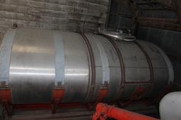 1,200 GALLON STAINLESS STEEL TANK, USED FOR WATER