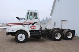 *** 1990 WHITE VOLVO DAY CAB SEMI TRACTOR,