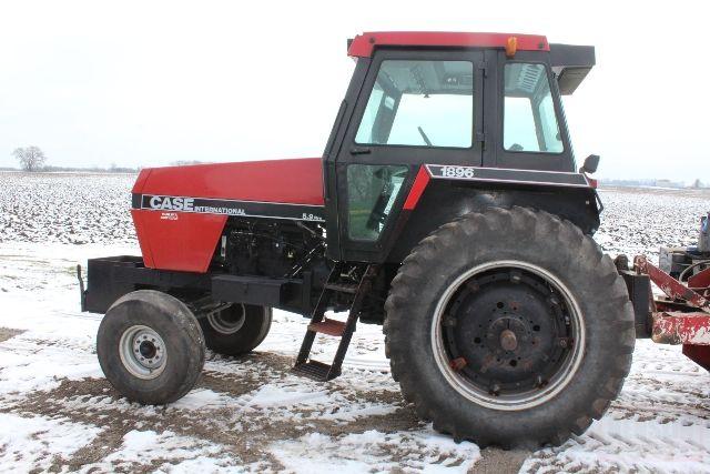 1987 CASE IH 1896 2WD TRACTOR, CAD,