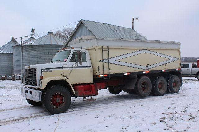 *** 1979 CHEVROLET BRUIN TRI AXLE TRUCK,