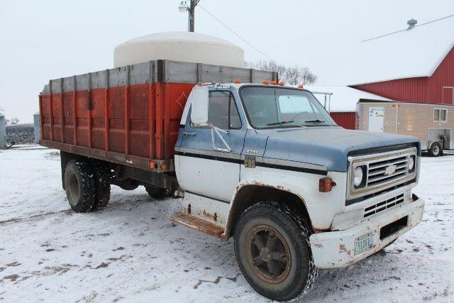 *** 1973 CHEVY C-65 SINGLE AXLE GRAIN TRUCK,