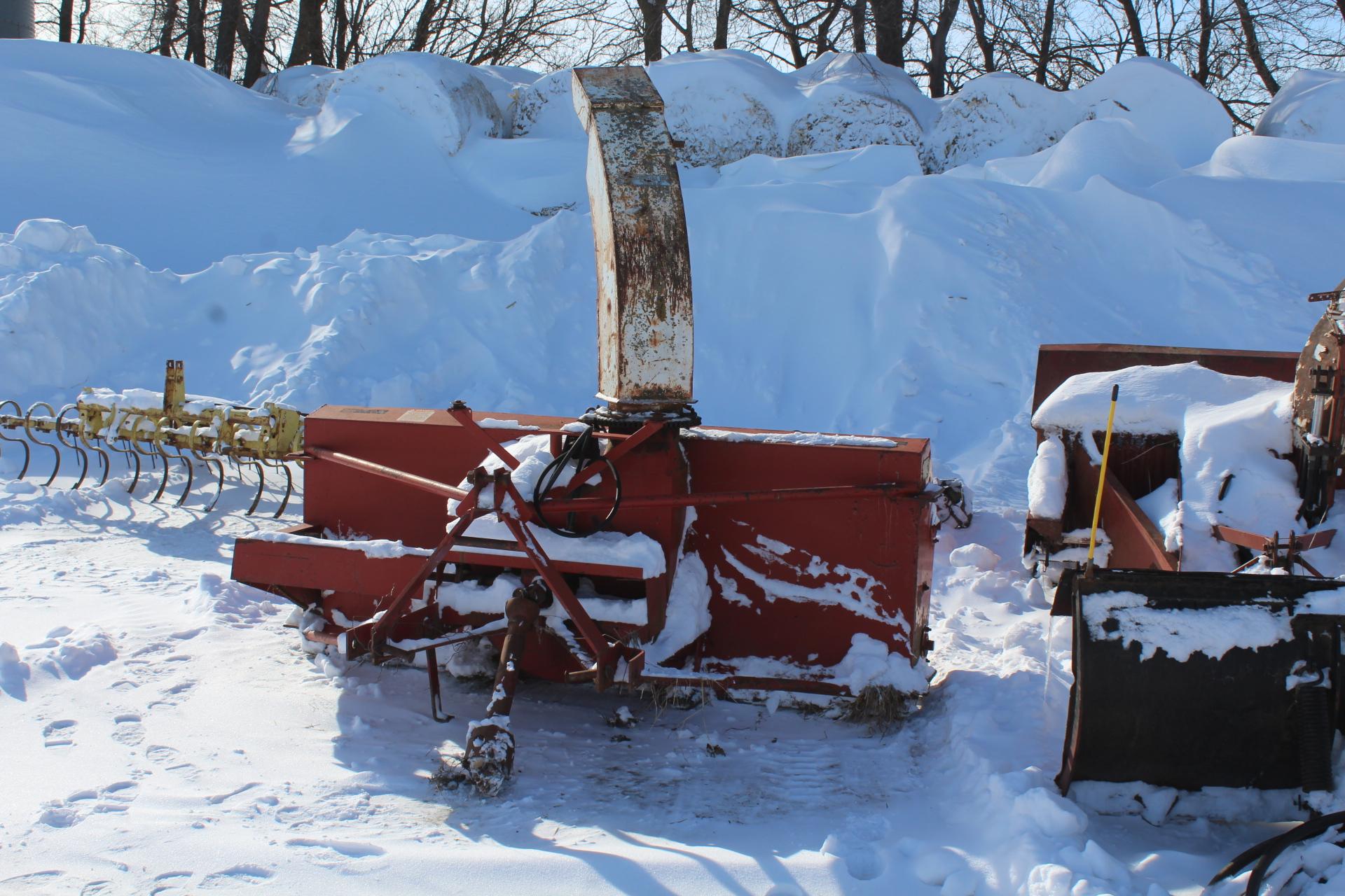 LOFTNESS 8' SINGLE AUGER SNOWBLOWER, PTO, HYD