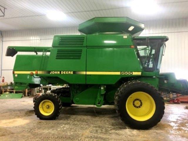 1995 JOHN DEERE 9500 2WD COMBINE, GREEN STAR