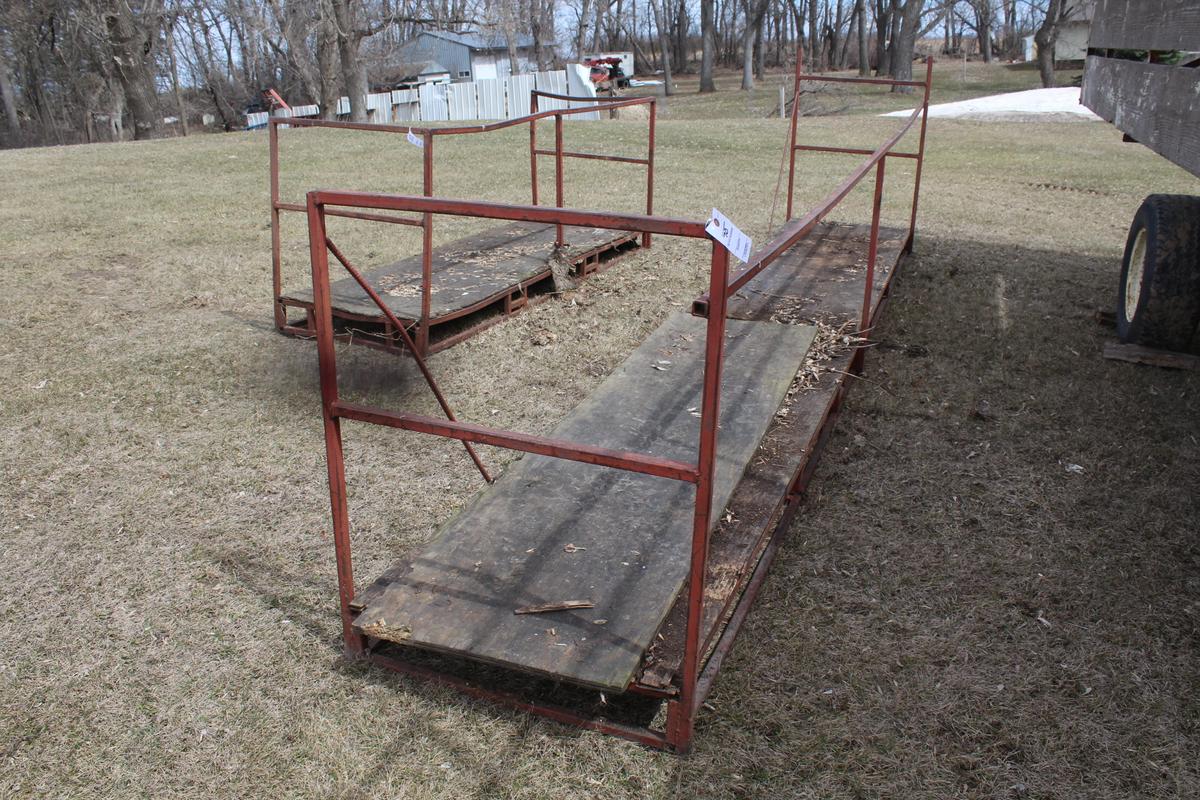 32" X  16' FORK SLOTTED WORK PLATFORM