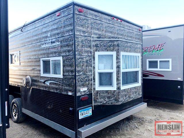 *** 2017 8' X 21' American Surplus Ice Castle Rv