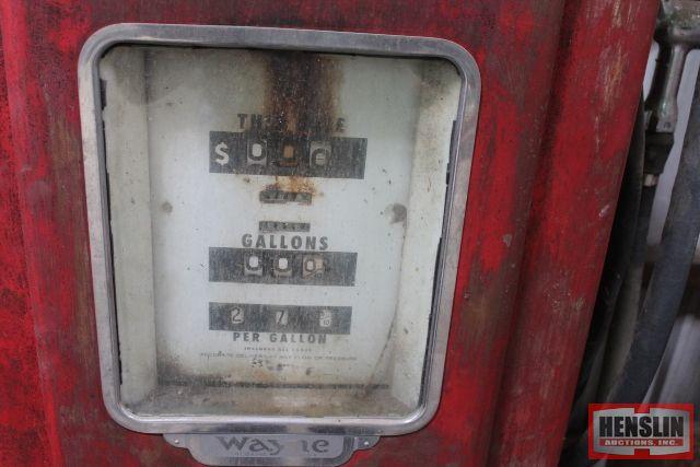 WAYNE MODEL 70 GAS PUMP W/ FIRE CHIEF TEXACO