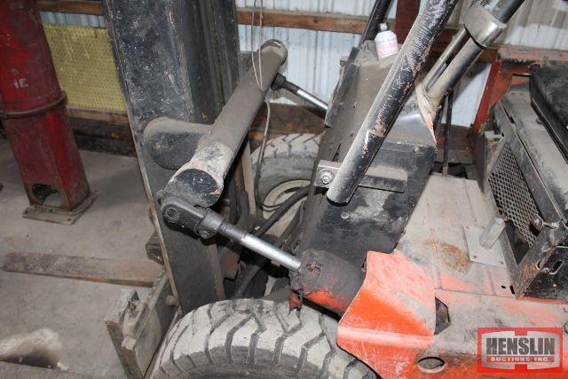 CLARK FORKLIFT, PNEUMATICE TIRES, GEAR SHIFT, NEW