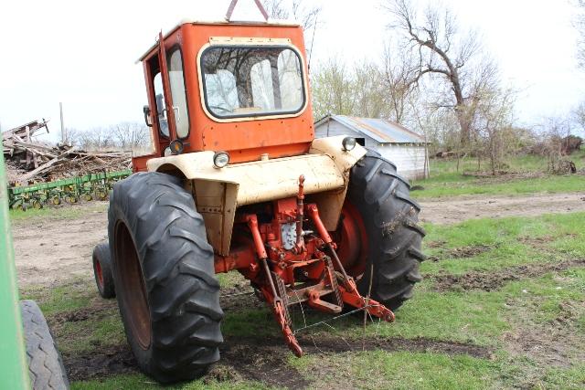 CASE 1030 COMFORT KING 2WD TRACTOR, WF, DIESEL,