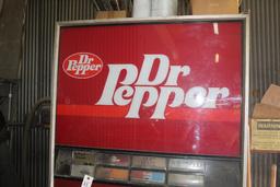 DR. PEPPER 6 CAN POP MACHINE