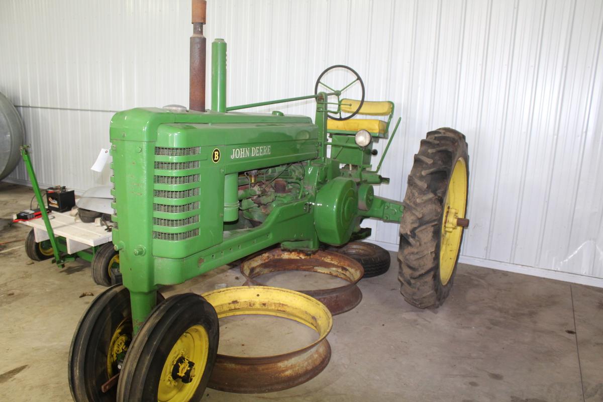 1950 JOHN DEERE B, OLDER RESTORATION, NF,