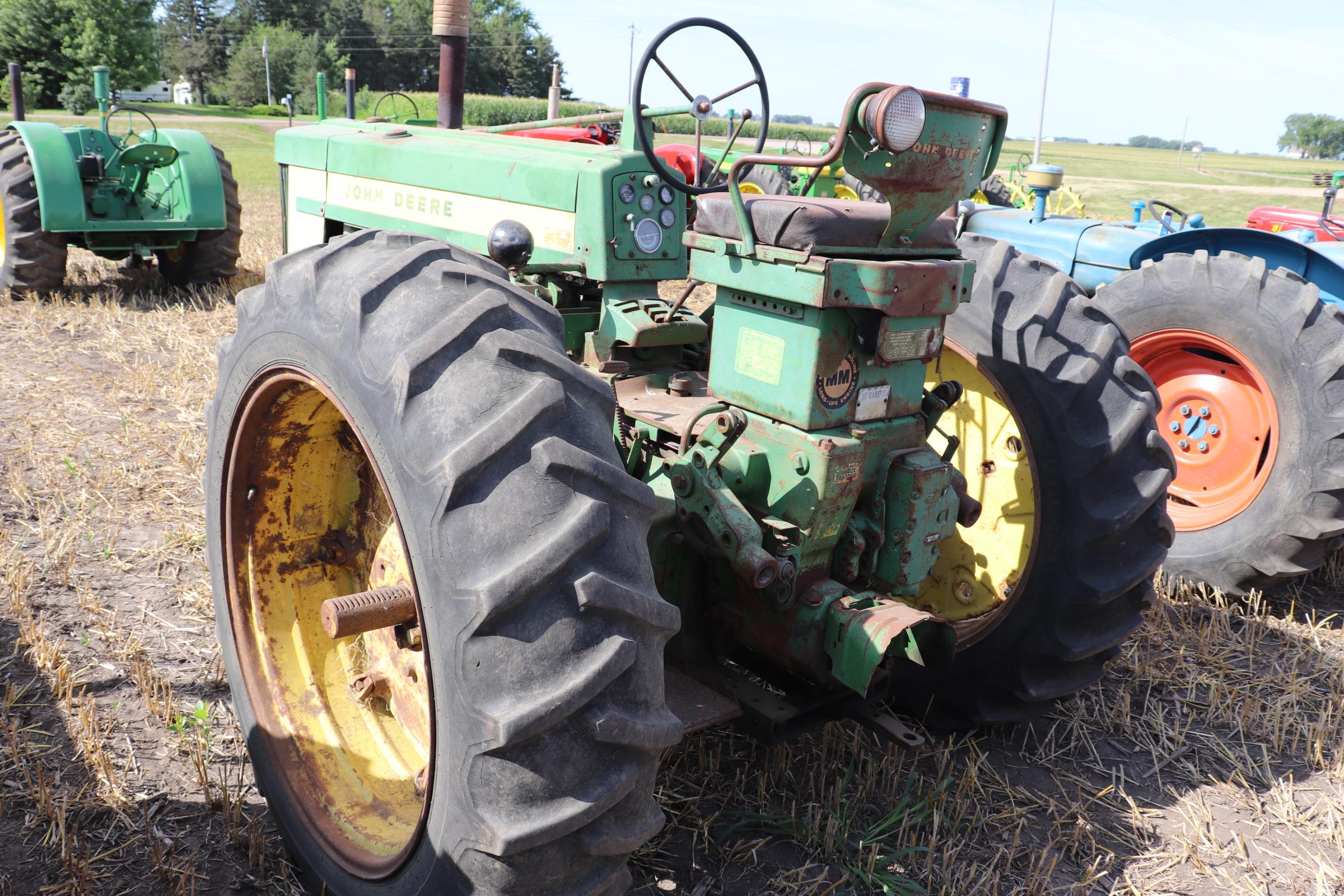 1957 JOHN DEERE 720 GAS, NF,  ROLL-O-MATIC, PTO,