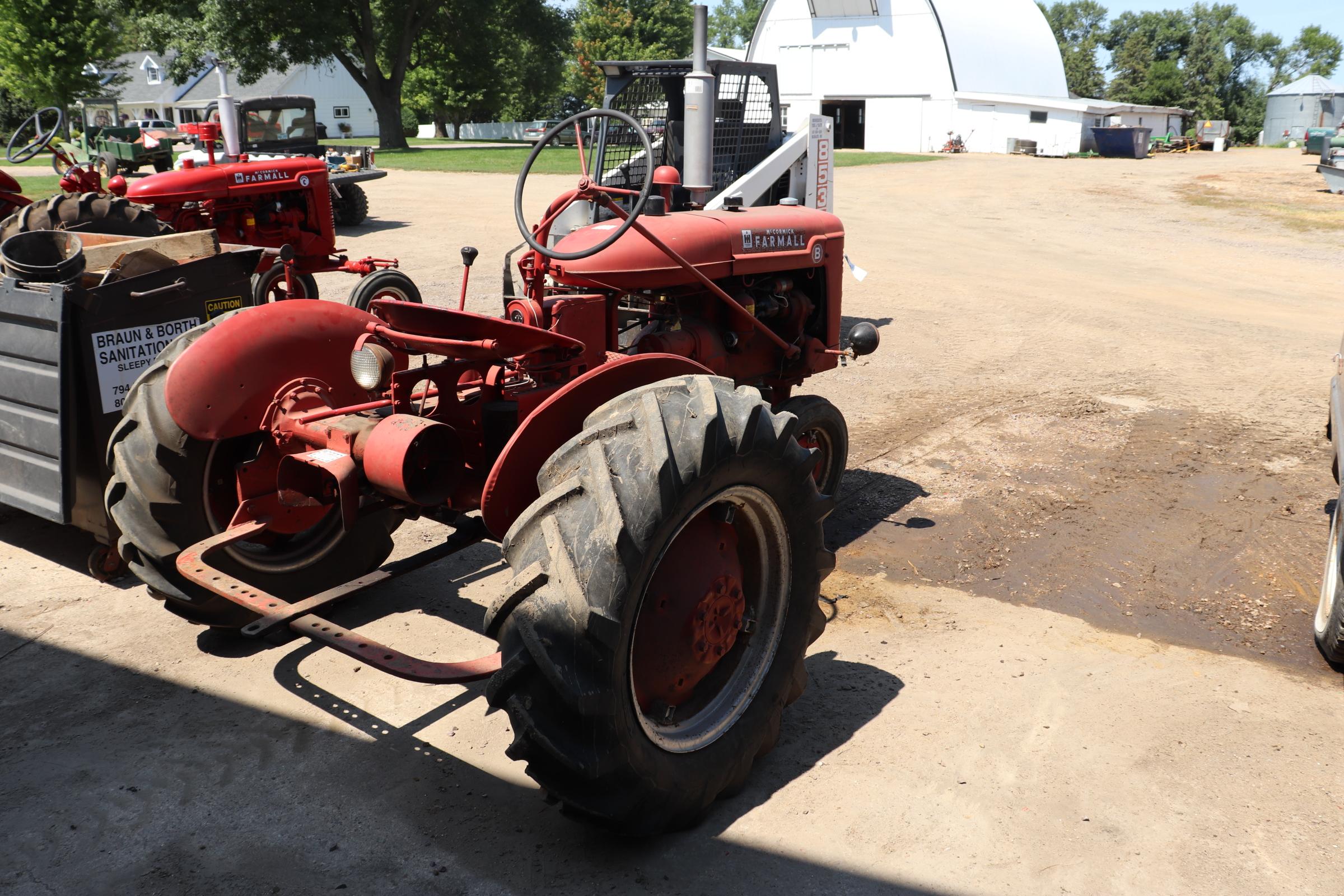 1947 FARMALL B, NF, 11-24 REARS, FENDERS, PTO,