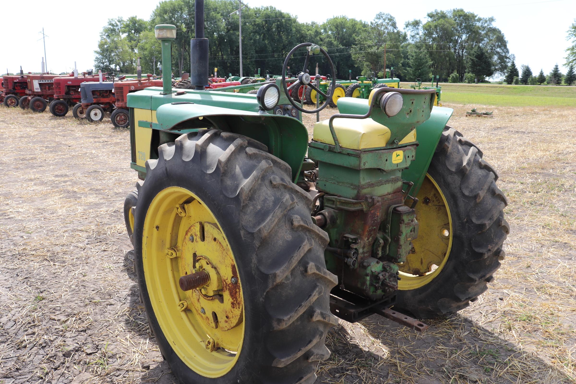 1958 JD 720,GAS, NF, 14.9-38 REARS, WHEEL WEIGHTS,