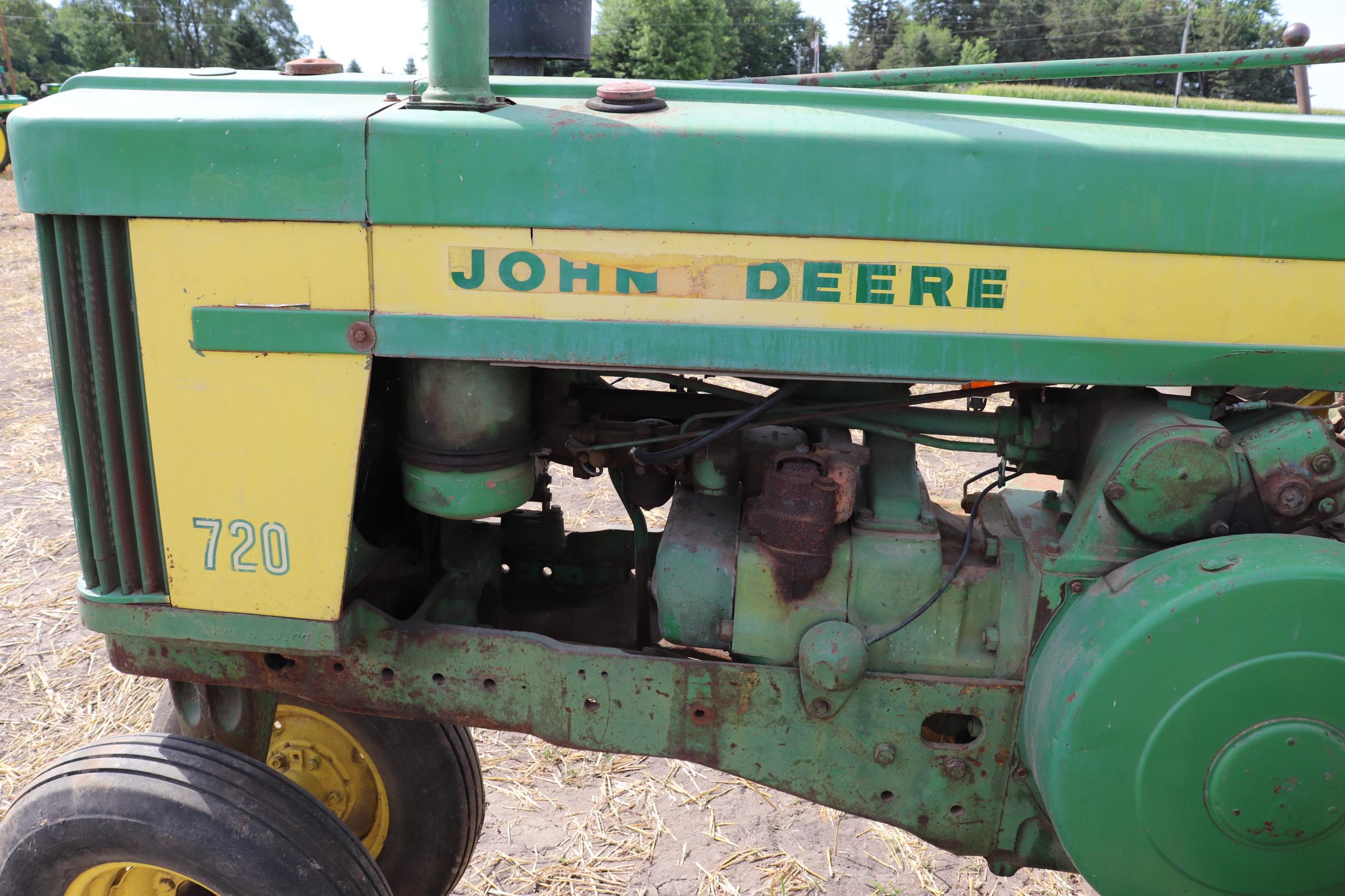 1958 JD 720,GAS, NF, 14.9-38 REARS, WHEEL WEIGHTS,