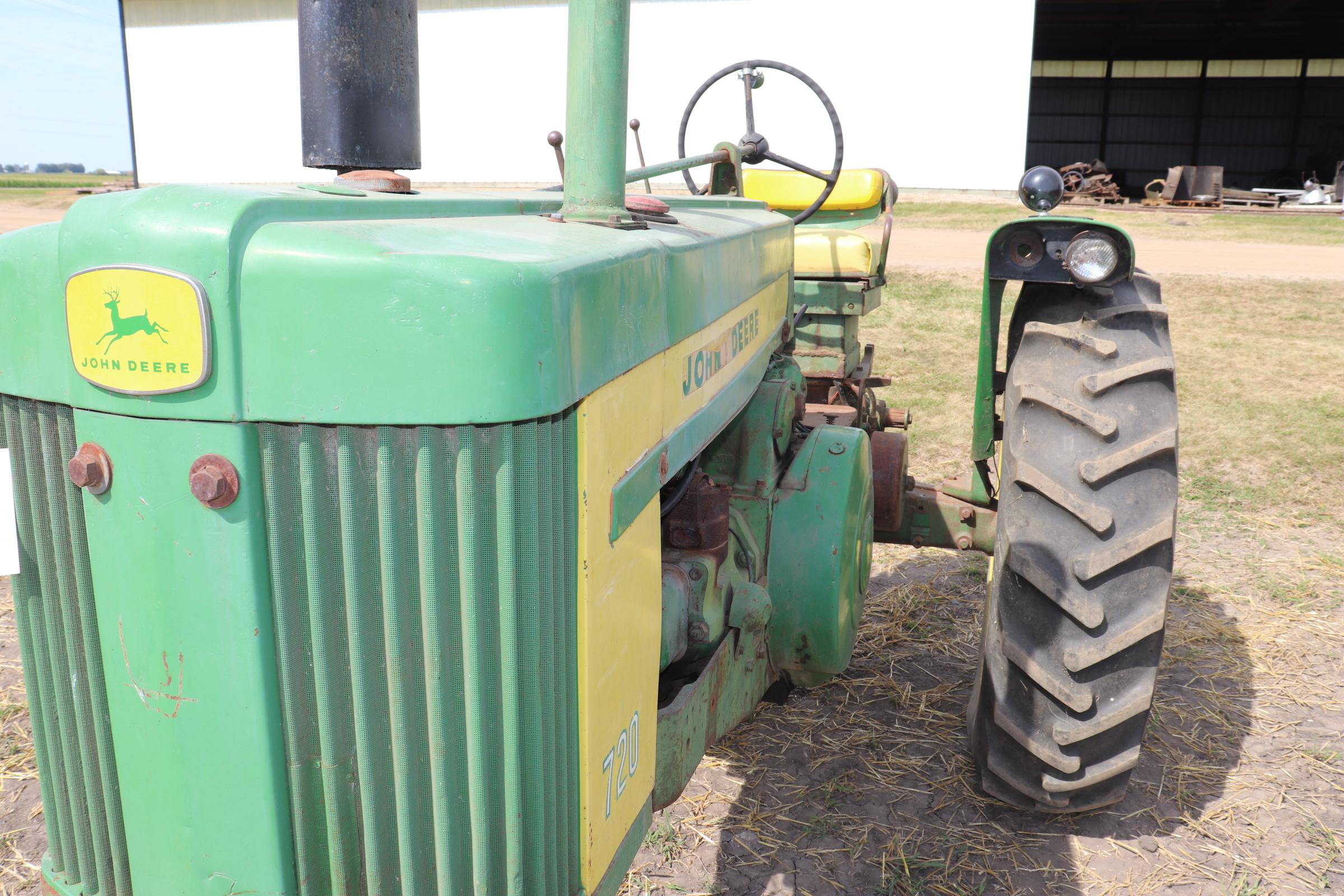 1958 JD 720,GAS, NF, 14.9-38 REARS, WHEEL WEIGHTS,