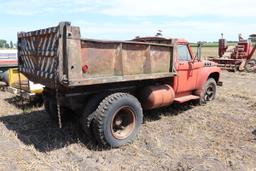 FORD 750 SINGLE AXLE TRUCK, 8' STEEL DUMP BOX, V-8