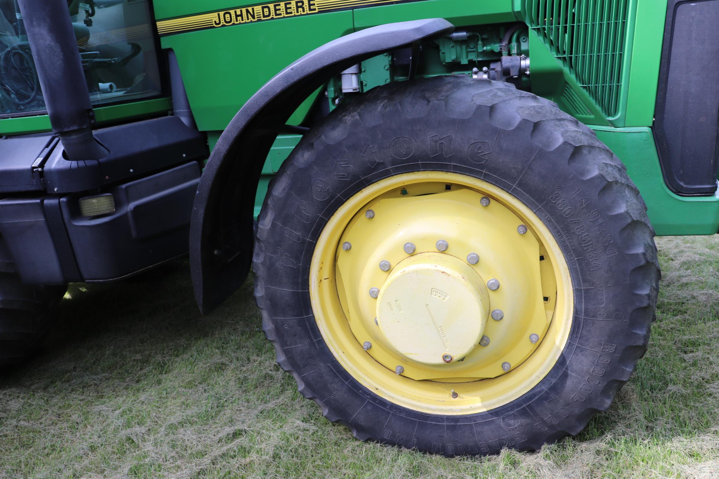 1996 JOHN DEERE 8100 MFWD TRACTOR, POWERSHIFT,