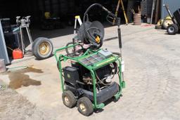 JOHN DEERE AC 2000 EH 2000 PSI, 2.8 GPM, HOT WATER