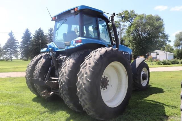 1994 FORD 8770 MFWD, SUPER STEER, 16 SPEED, 4 HYD, 3PT, SMALL 1000 PTO, ROCK BOX,