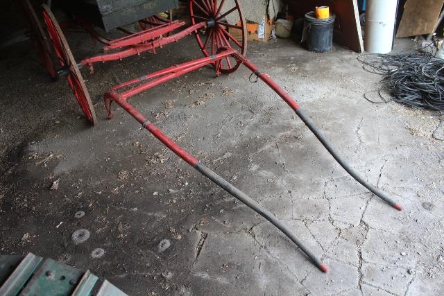 SINGLE SEAT BUGGY, SINGLE HORSE POLE,