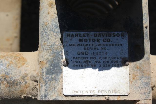 HARLEY DAVIDSON 3 WHEEL GAS GOLF CART,